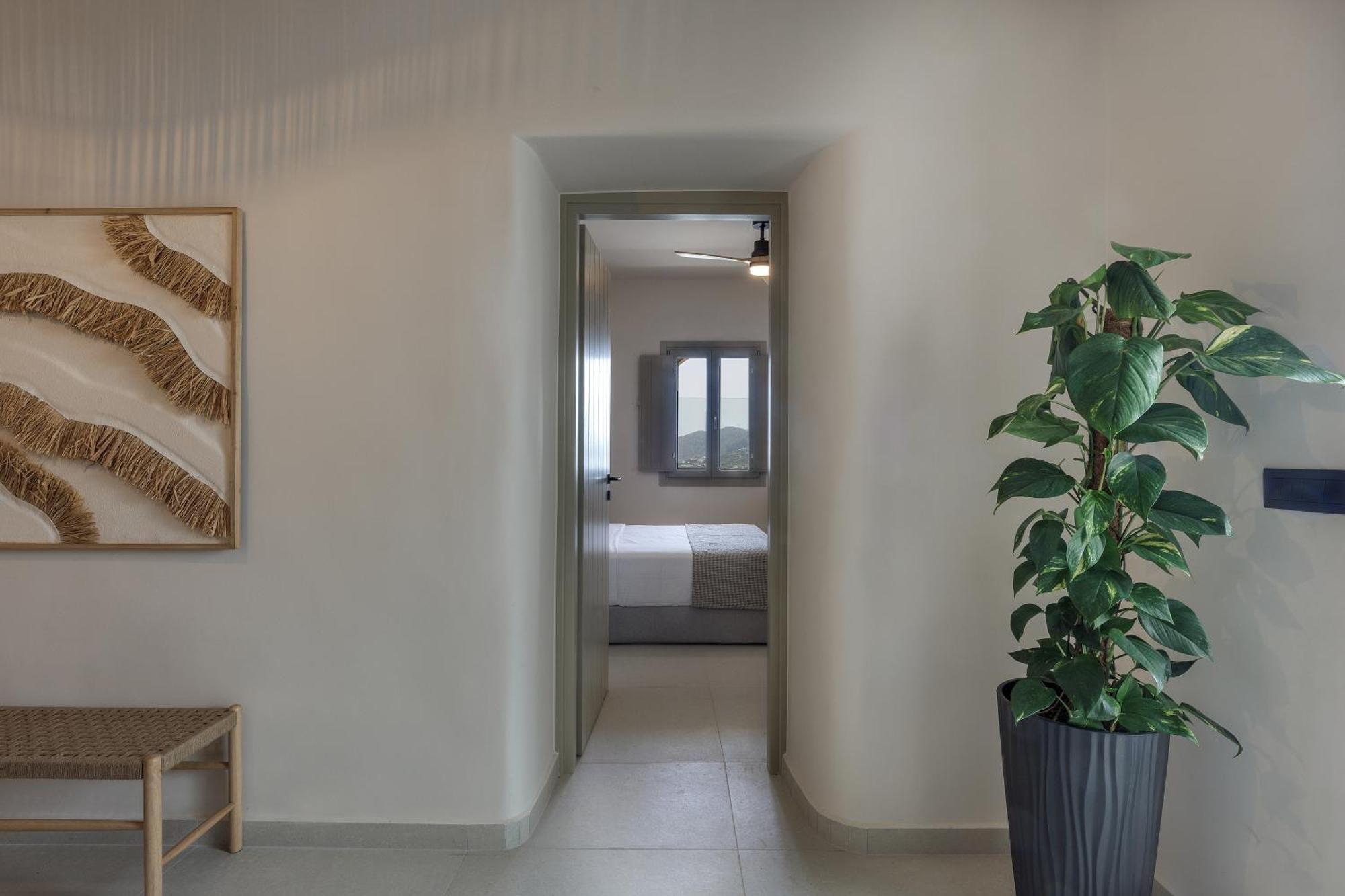 Morfes Luxury Suites By Caldera Houses 피로스테파니 외부 사진