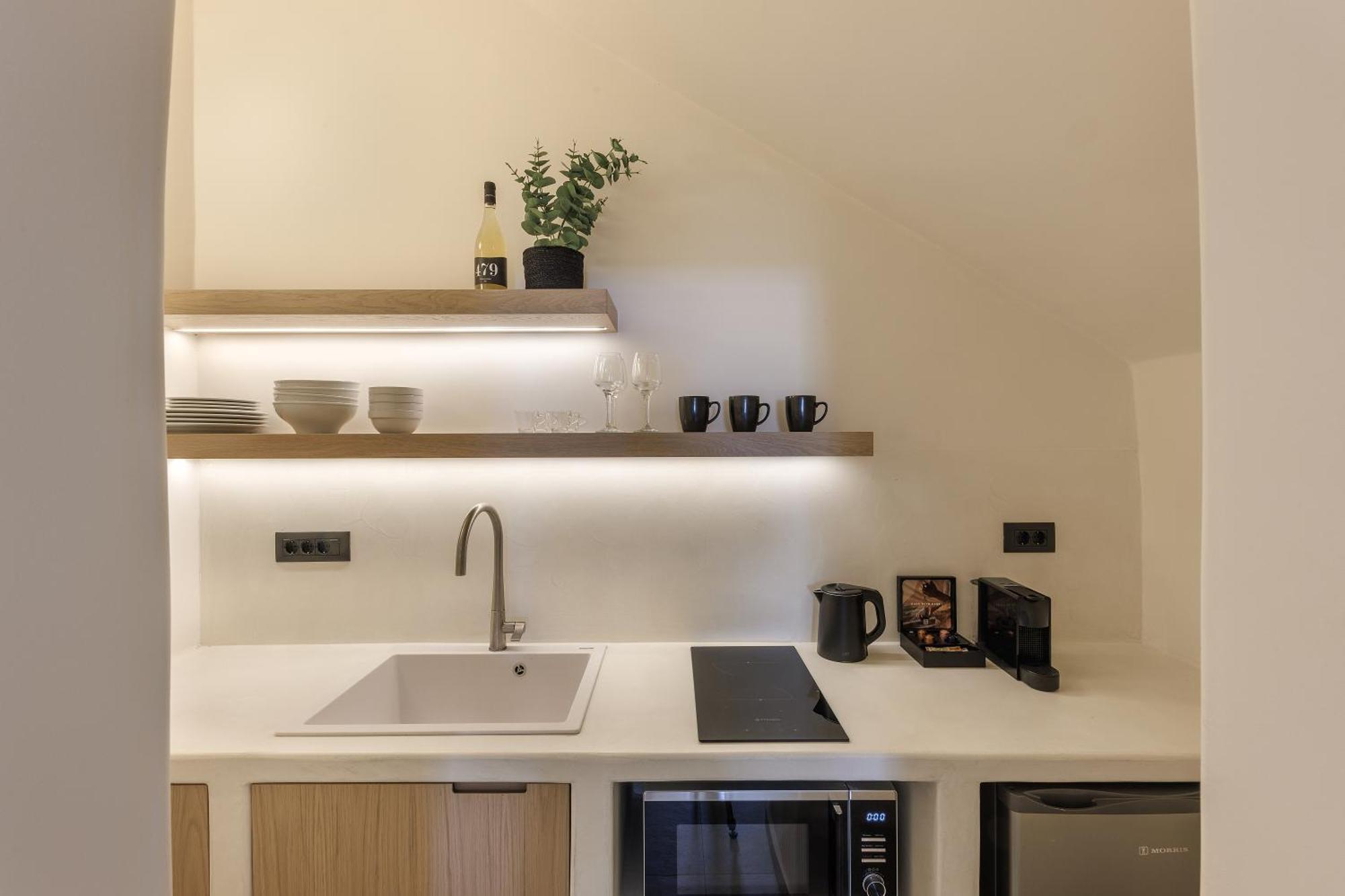 Morfes Luxury Suites By Caldera Houses 피로스테파니 외부 사진