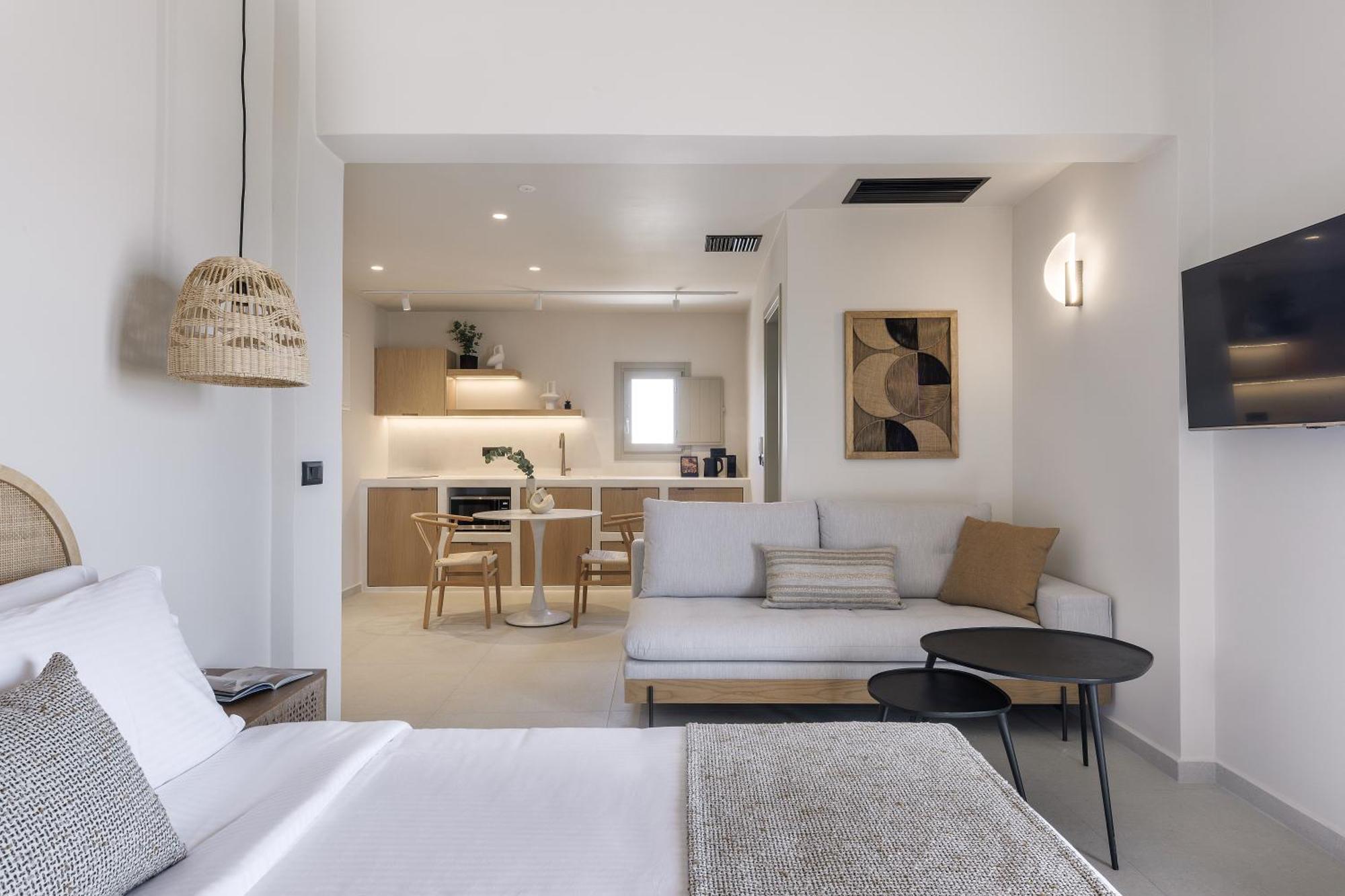 Morfes Luxury Suites By Caldera Houses 피로스테파니 외부 사진