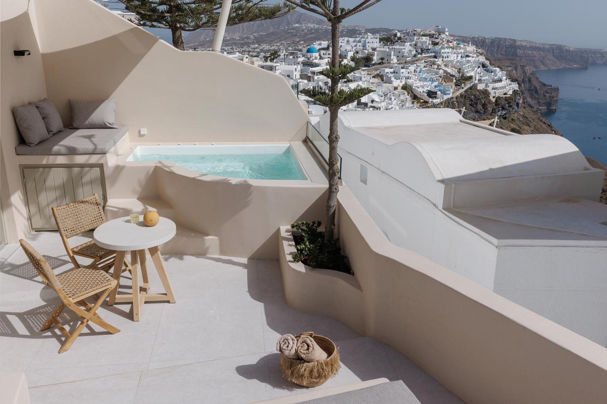 Morfes Luxury Suites By Caldera Houses 피로스테파니 외부 사진