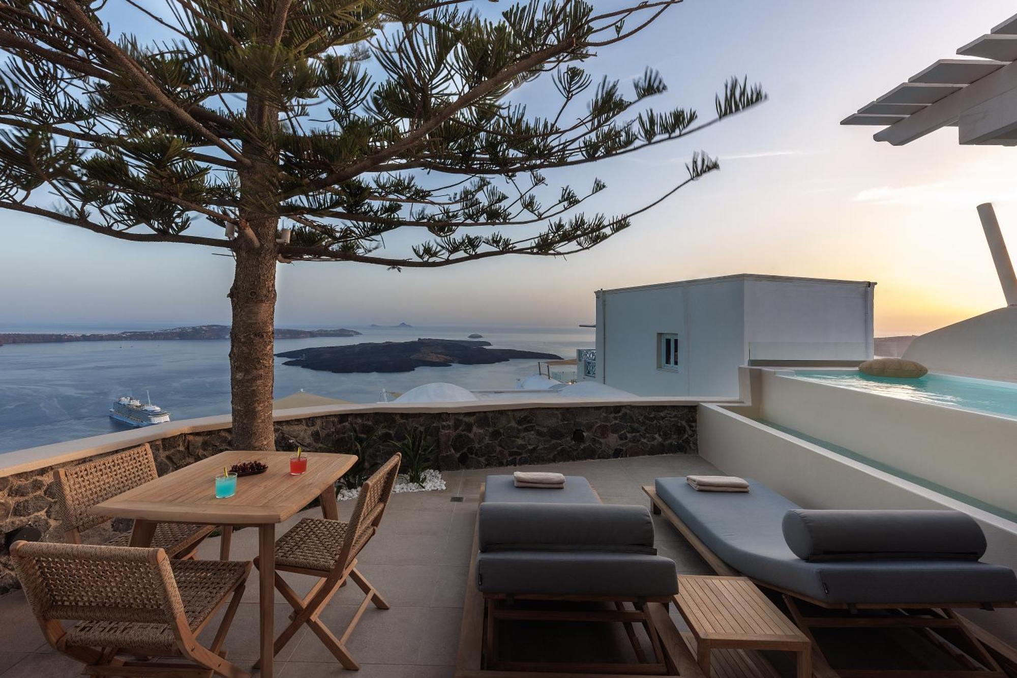 Morfes Luxury Suites By Caldera Houses 피로스테파니 객실 사진