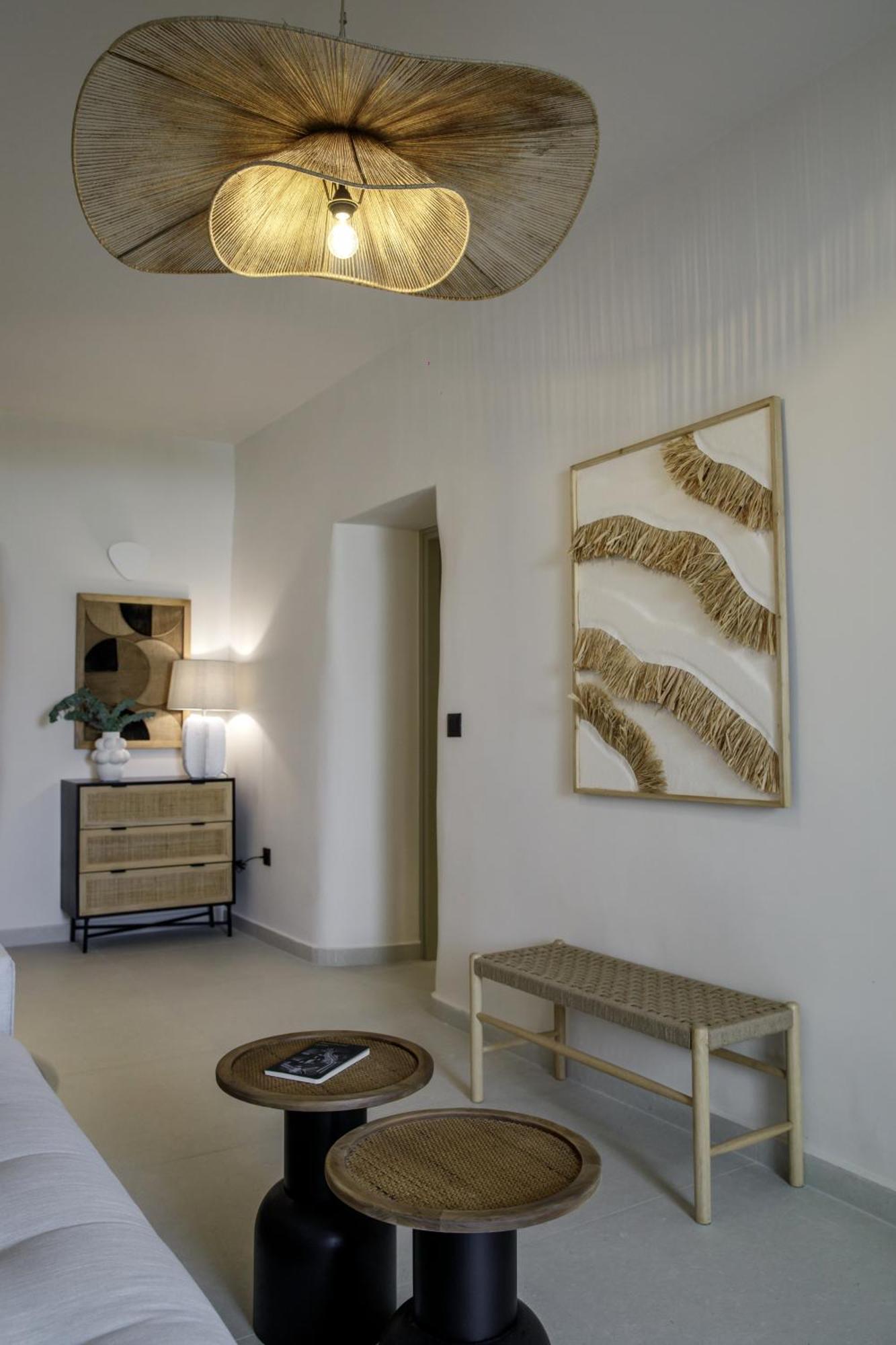 Morfes Luxury Suites By Caldera Houses 피로스테파니 외부 사진